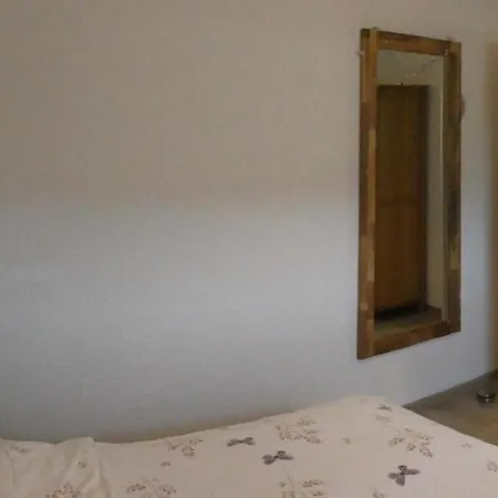 N3 Charmantes Eingezaeuntes Mit Garten * Butjadingen