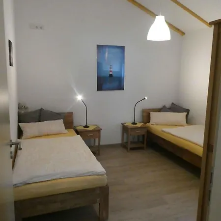 N3 Charmantes Eingezaeuntes Mit Garten Holiday home *