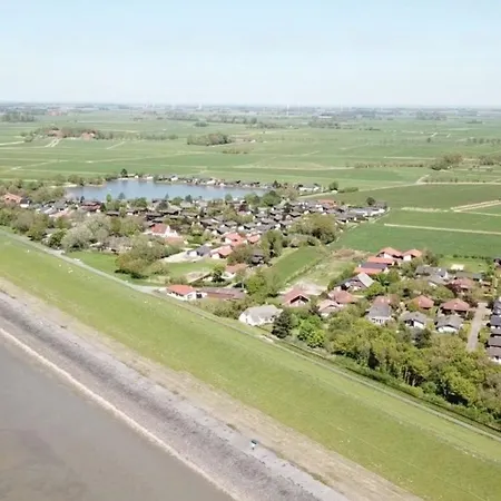 N3 Charmantes Eingezaeuntes Mit Garten Butjadingen